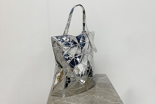 Geometric Stainless Steel Handbag Sculpture – Custom Modern Tote Art for Interiors